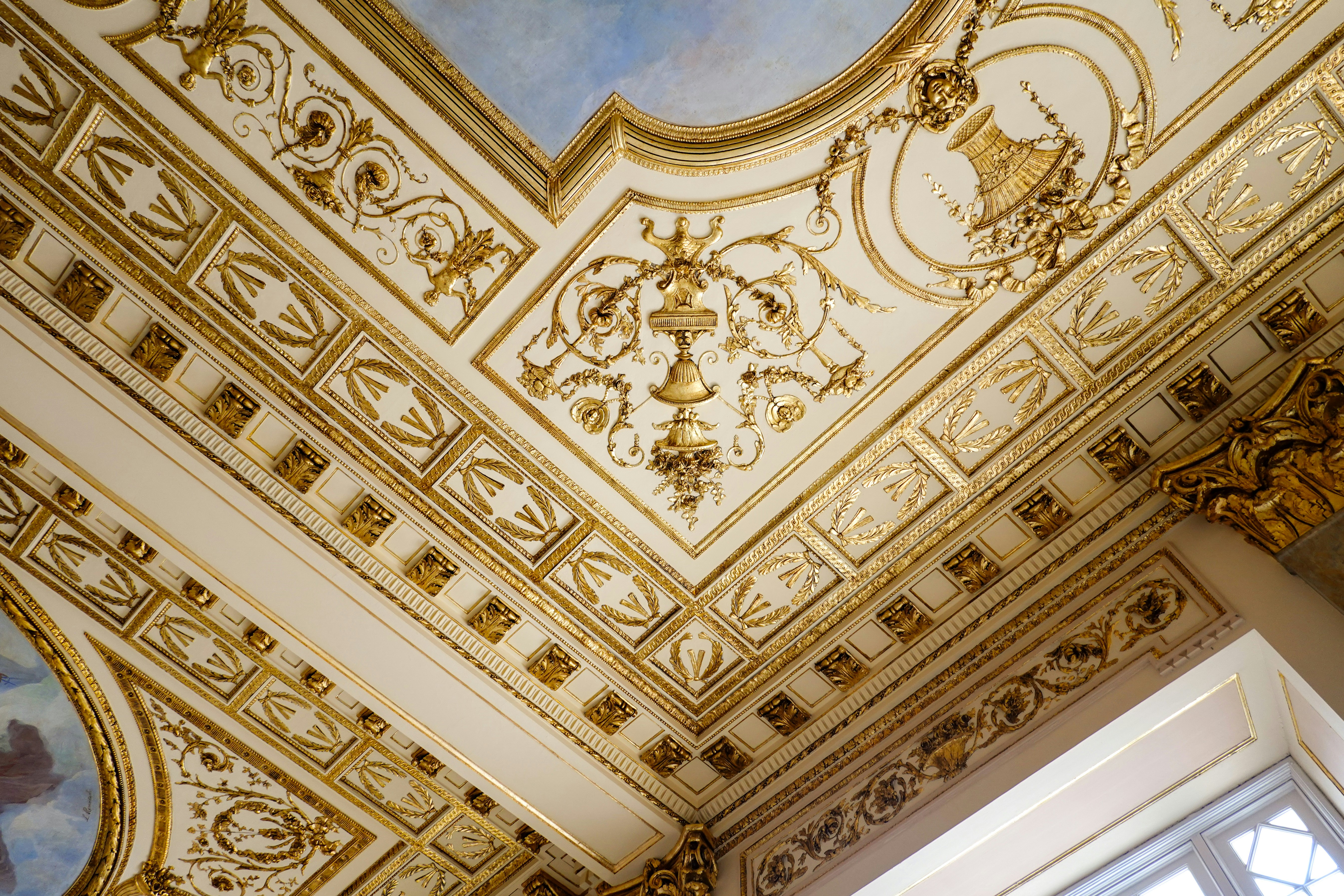 gold and white floral ceiling